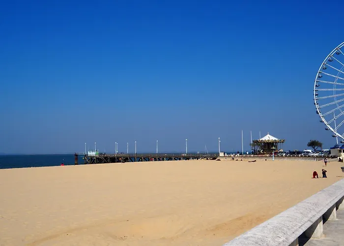 A Arcachon: Plages Et Commerces A Pied, Balcon, Parking, 4 Couchages - Fr-1-474-193 * Arcachon