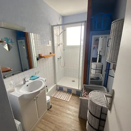 Apartment A Arcachon: Plages Et Commerces A Pied, Balcon, Parking, 4 Couchages