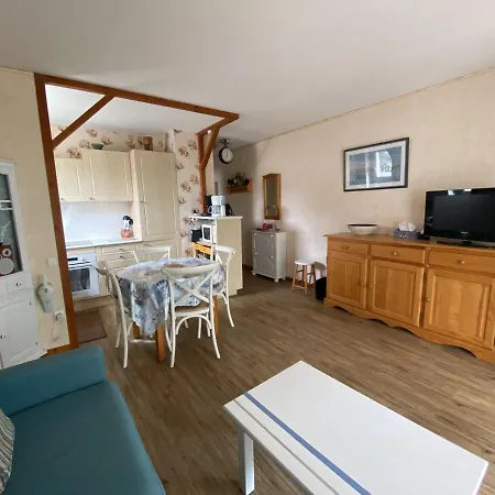 à Arcachon: Plages Et Commerces à Pied, Balcon, Parking, 4 Couchages - Fr-1-474-193 *