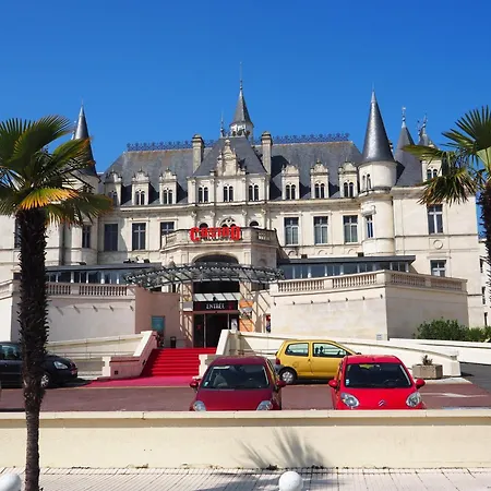 A Arcachon: Plages Et Commerces A Pied, Balcon, Parking, 4 Couchages Apartment