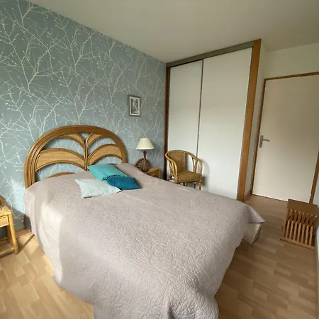 A Arcachon: Plages Et Commerces A Pied, Balcon, Parking, 4 Couchages Apartment *